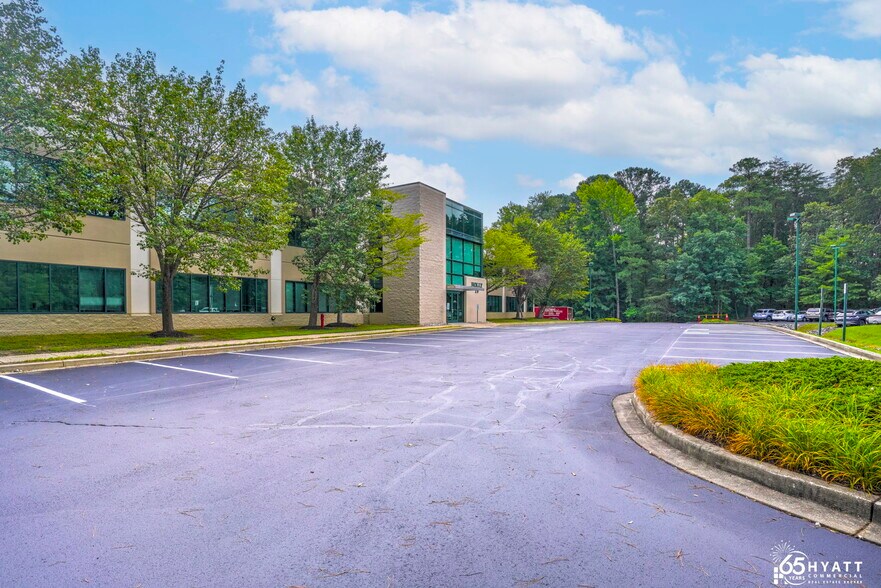 More Photos Of 44426 Wildwood Tech Pky, California Business Park For Lease
