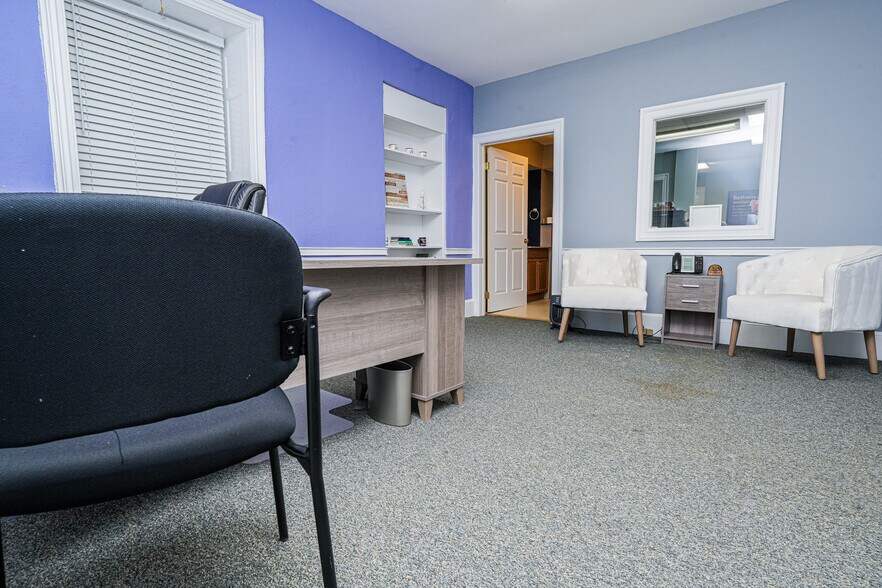 More Photos Of 12-19 River Rd, Fair Lawn Office For Sale