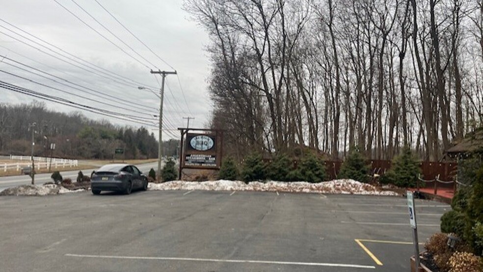 More Photos Of 216 Woodside Ave, Newton Restaurant For Sale