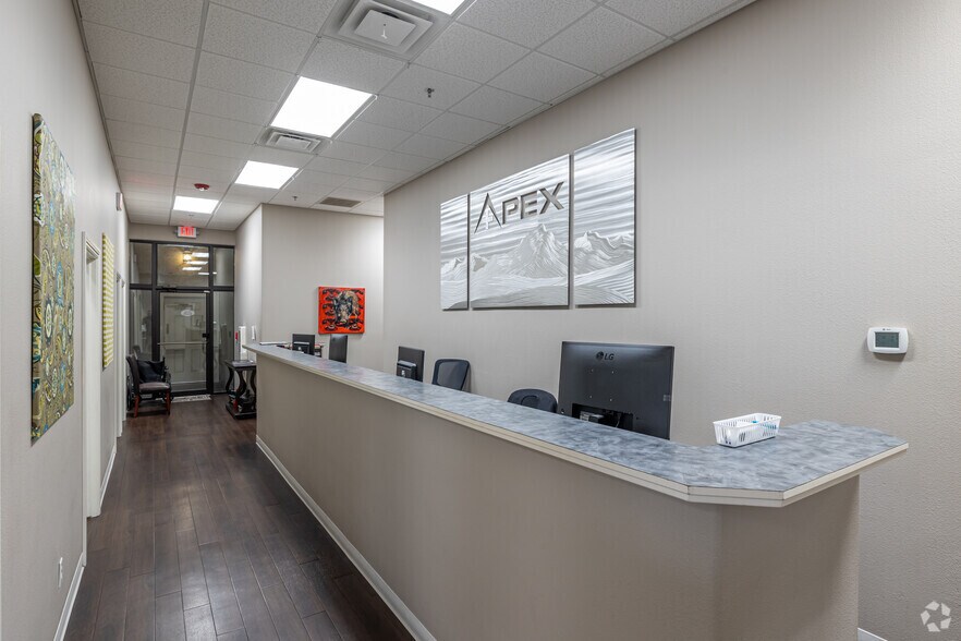 More Photos Of 5212 Village Pky, Rogers Unknown For Lease