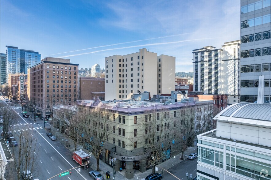 More Photos Of 700 SW Taylor St, Portland Office For Lease