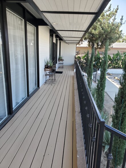 More Photos Of 31120 Riverside Dr, Lake Elsinore Office For Sale