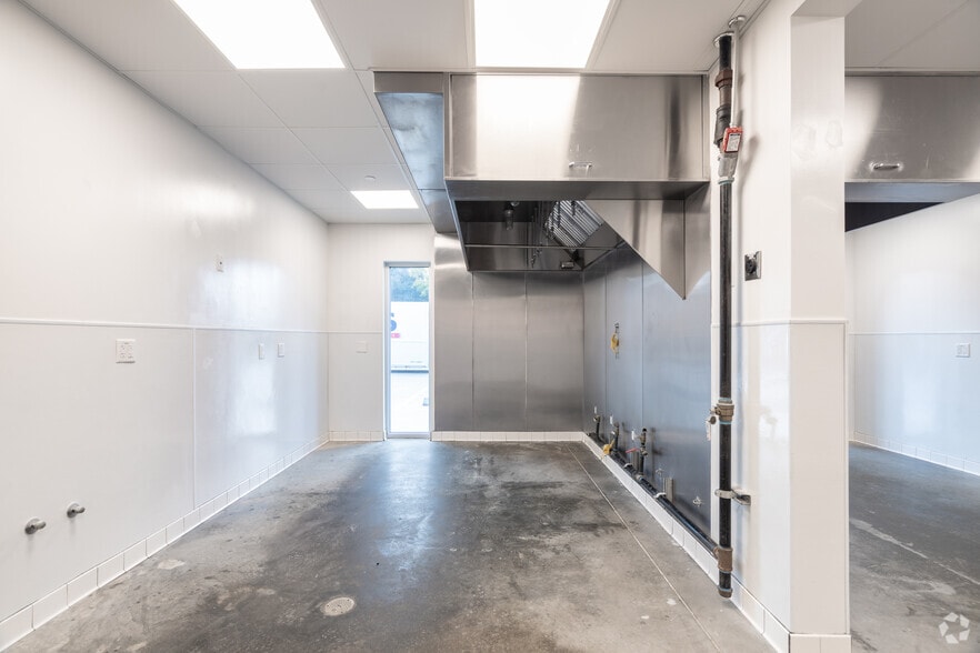 More Photos Of 5832 Fairdale Ln, Houston Restaurant For Lease