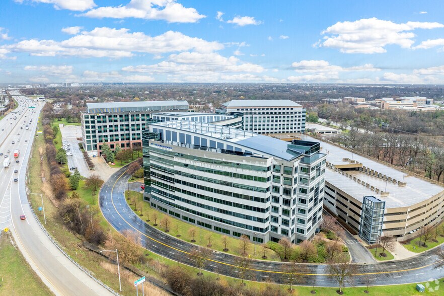 More Photos Of 3005 Highland Pky, Downers Grove Office For Lease