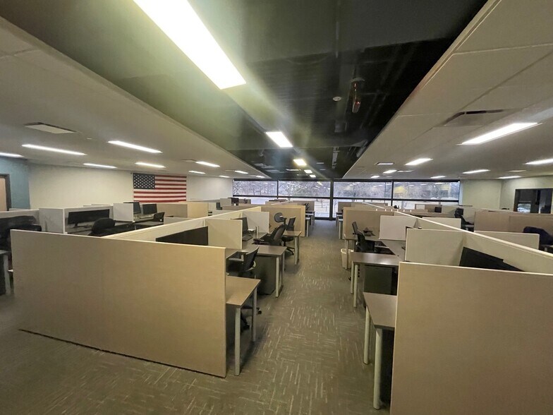 More Photos Of 1 Qbe Way, Sun Prairie Office For Lease