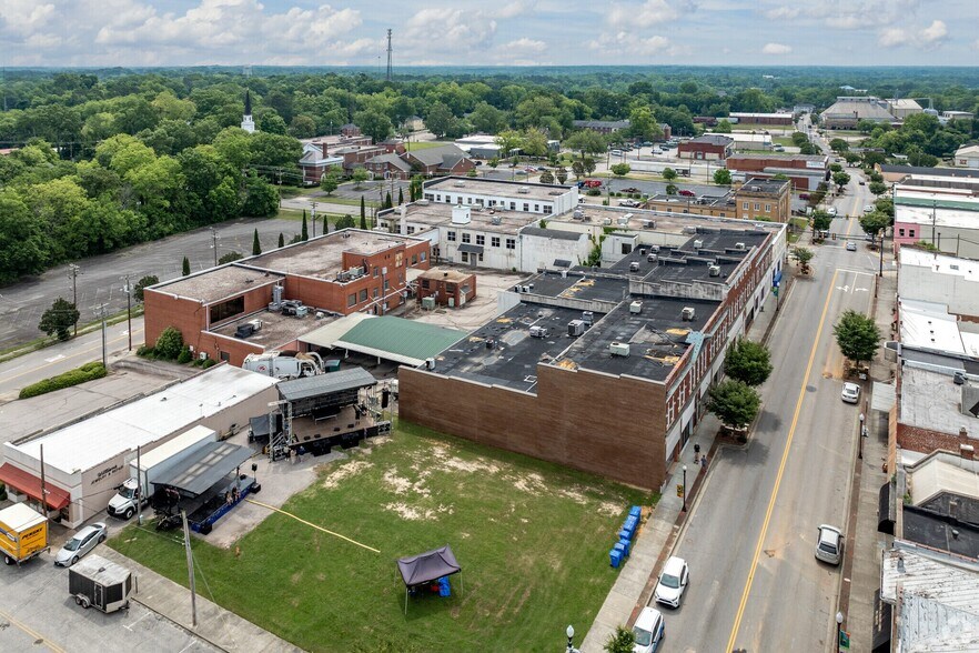 More Photos Of 210 S White St, Lancaster General Retail For Sale