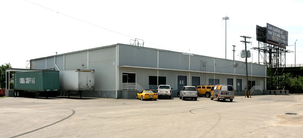 More Photos Of 70-80 Cumberland St, Memphis Warehouse For Lease