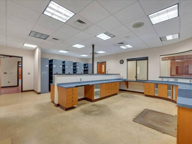 More Photos Of 1225 N Mound St, Nacogdoches Skilled Nursing Facility For Sale