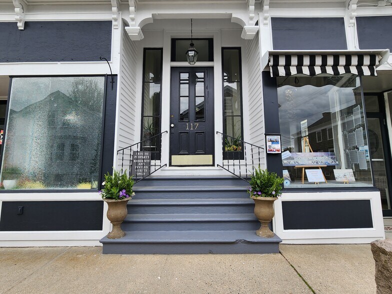 More Photos Of 117 Water St, Stonington Apartments For Sale