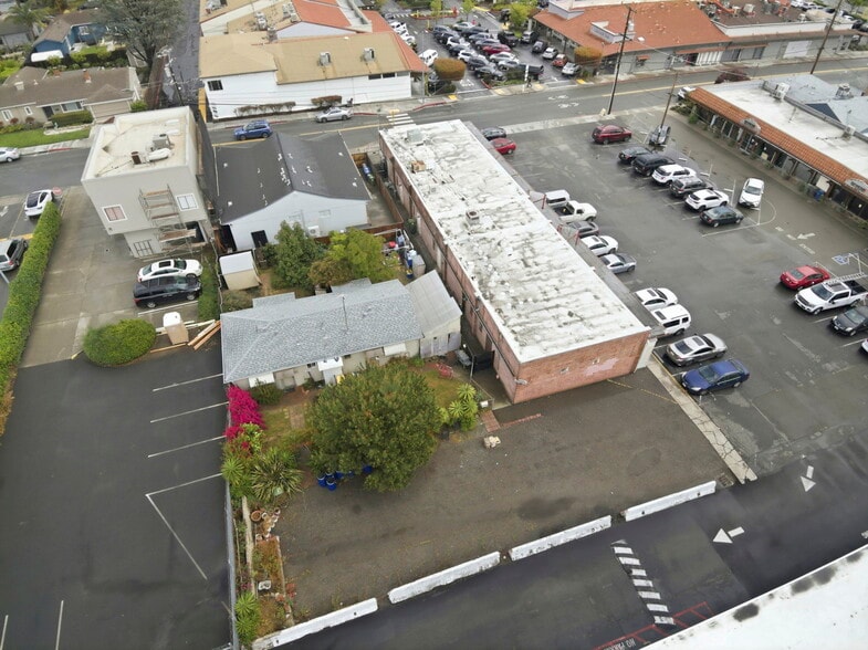 More Photos Of 20405-20413 Santa Maria Ave, Castro Valley General Retail For Sale