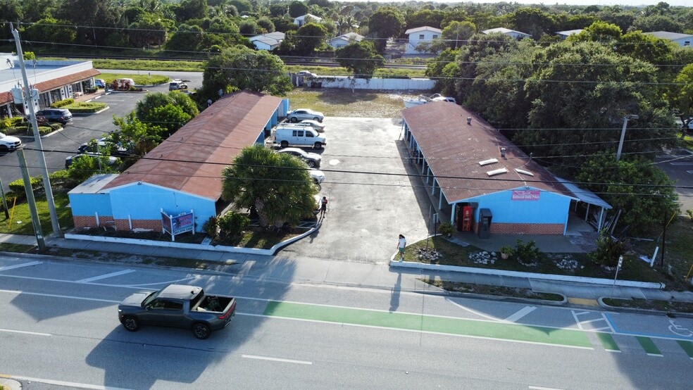 More Photos Of 1600 N Federal Hwy, Delray Beach Hotel For Sale