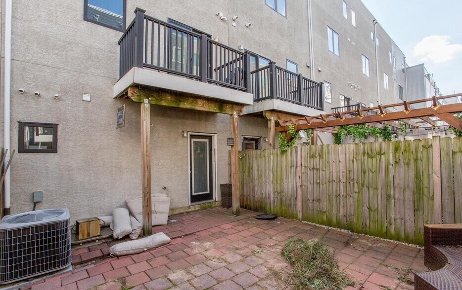 More Photos Of 1860 Frankford Ave, Philadelphia Storefront Retail Residential For Sale