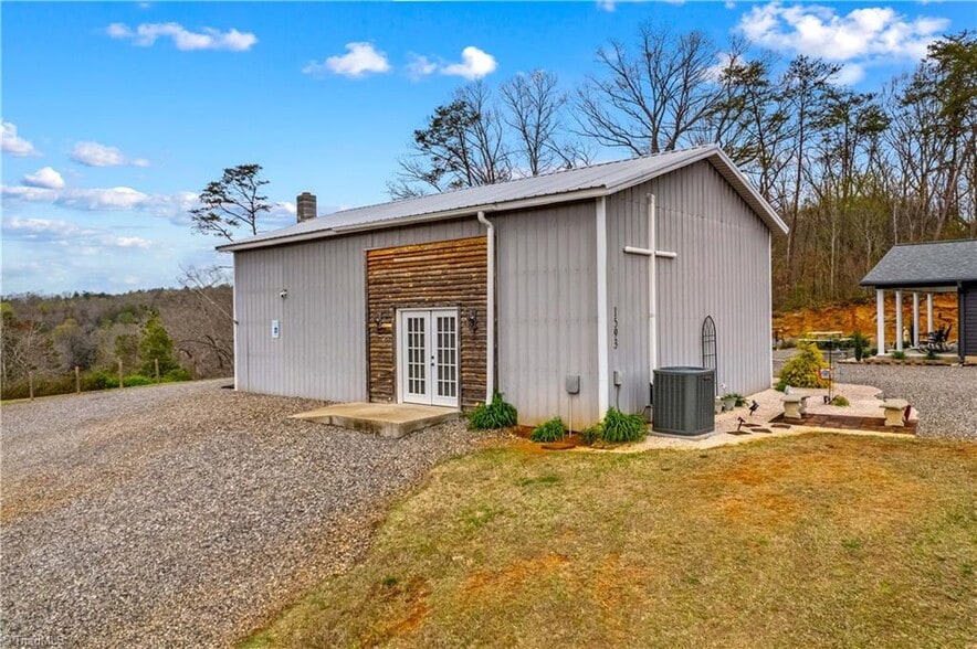 More Photos Of 1595 Cheatham Ford Rd, Hiddenite Religious Facility For Sale