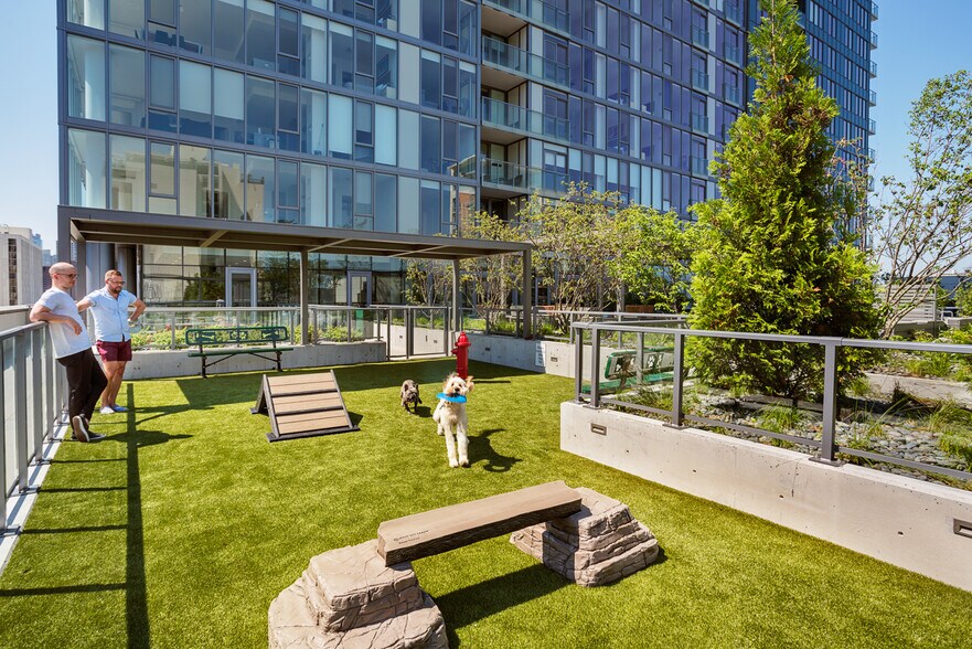 More Photos Of 1140 N Wells St, Chicago Apartments For Lease