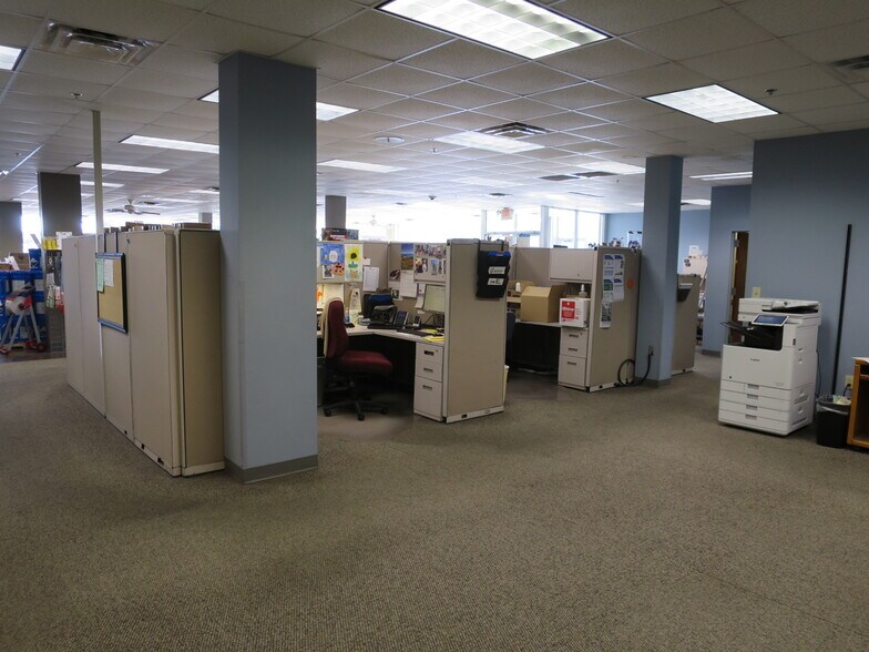 More Photos Of 3394 Winchester Rd, Memphis Warehouse For Sale