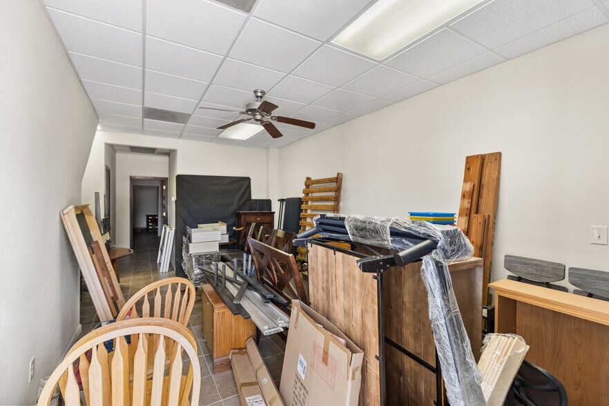 More Photos Of 40648 Hwy290 Business, Waller Office For Sale