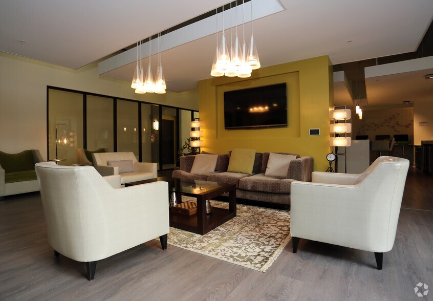 More Photos Of 101 N Wolfe St, Baltimore Apartments For Lease
