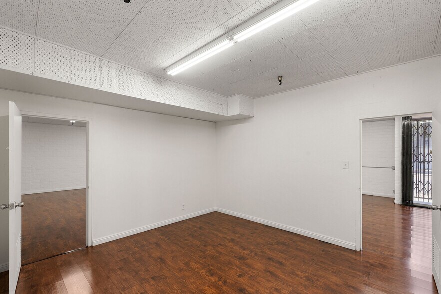 More Photos Of 3301 Maple Ave, Los Angeles Unknown For Lease