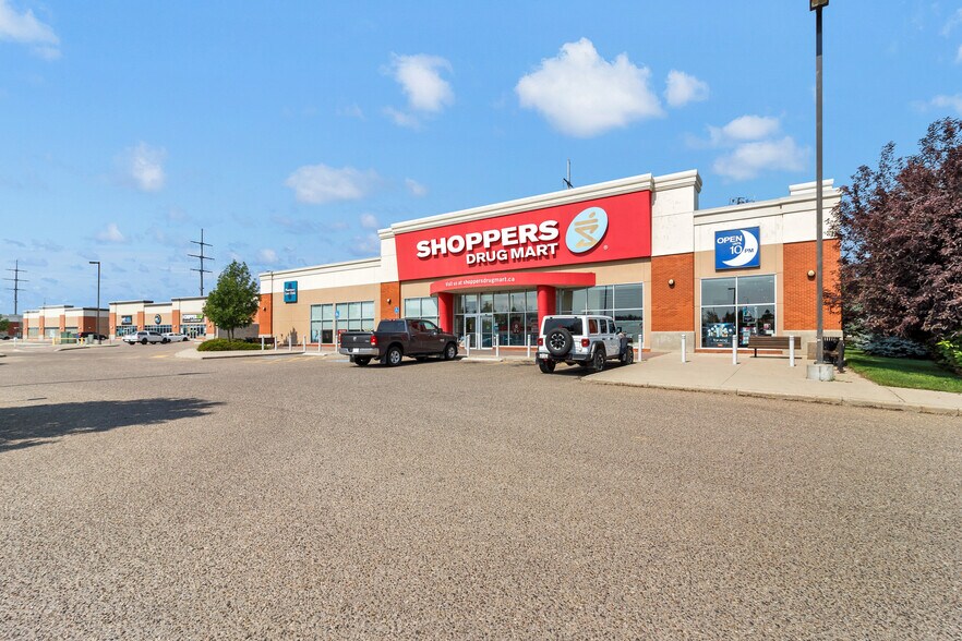 More Photos Of 2350 Division Av NW, Medicine Hat Unknown For Lease