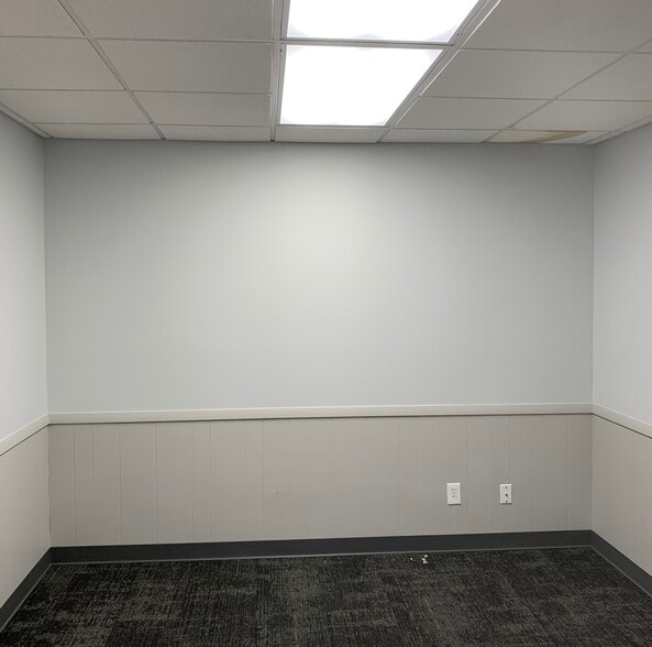 More Photos Of 12645 W Burleigh Rd, Brookfield Loft Creative Space For Lease