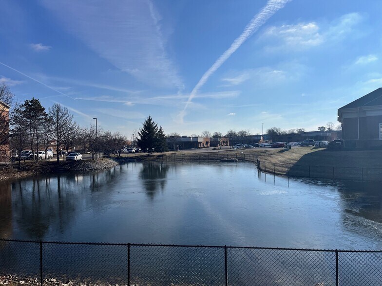 More Photos Of 8045 Washington Village Dr, Dayton Office For Sale