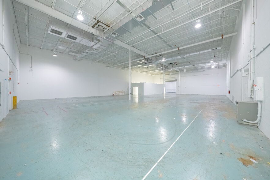 More Photos Of 2850 Greene St, Hollywood Light Manufacturing For Lease