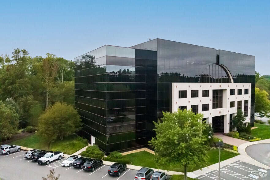 More Photos Of 7501 Boulder View Dr, North Chesterfield Unknown For Lease