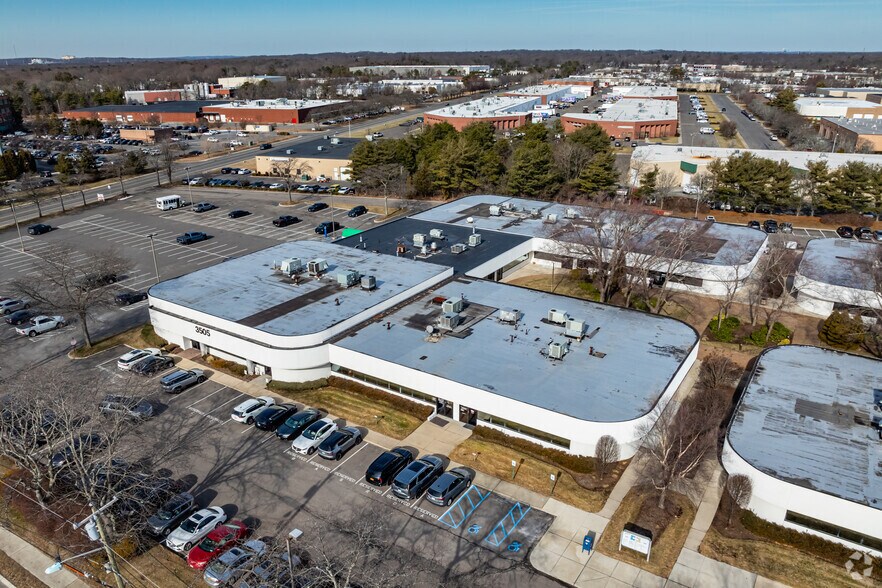 More Photos Of 3505 Veterans Memorial Hwy, Ronkonkoma Office For Sale
