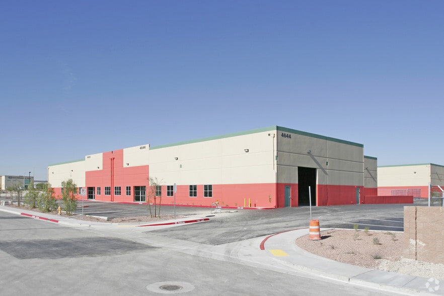 More Photos Of 4644 Industry Center Dr, Las Vegas Distribution For Sale