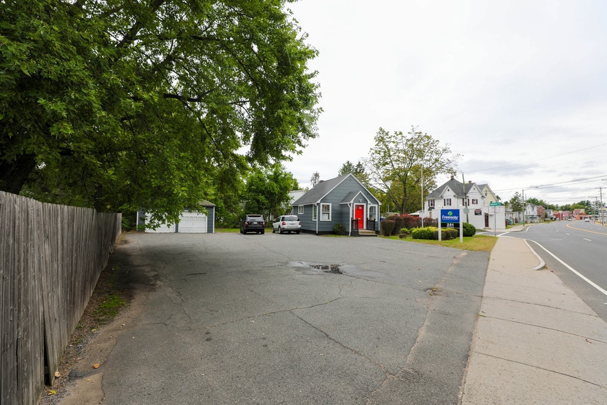 More Photos Of 5 Barber St, Springfield Office Residential For Sale