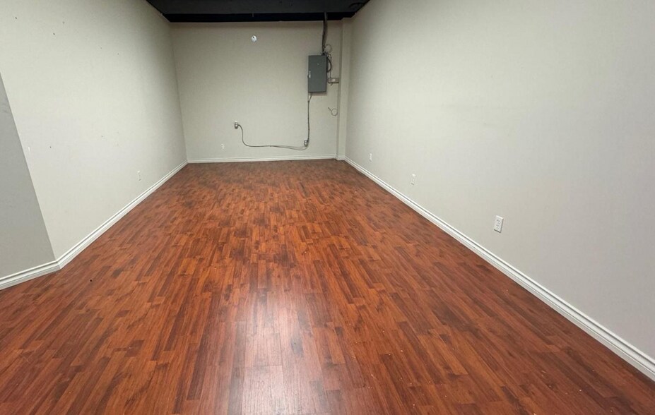 More Photos Of 8700 McKim Way, Richmond Office For Sale