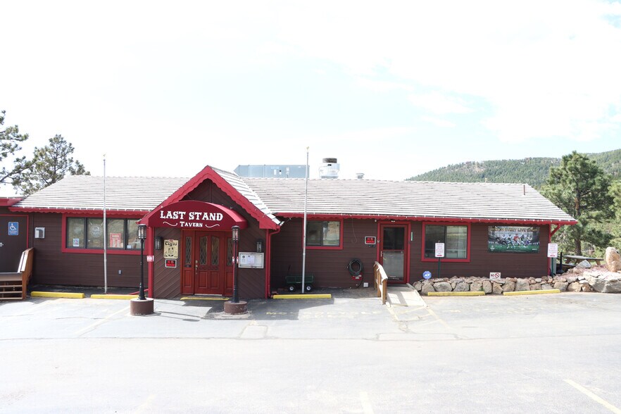 More Photos Of 32138 Highway 72, Golden Restaurant For Sale