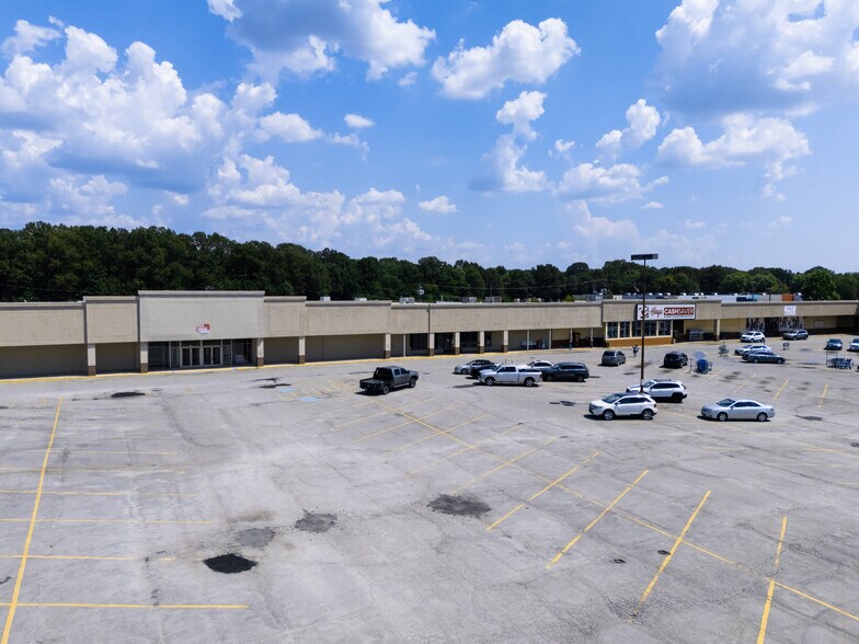 More Photos Of 2210 N Central Ave, Humboldt Unknown For Lease