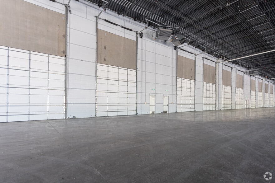 More Photos Of 593-689 N Saratoga Rd, Saratoga Springs Unknown For Lease