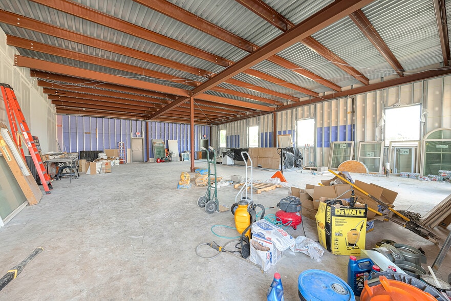 More Photos Of 3717 5th, Stafford General Retail For Lease
