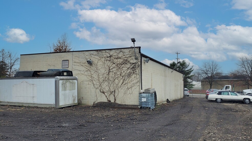 More Photos Of 788 Taylor Station Rd, Gahanna Service For Sale