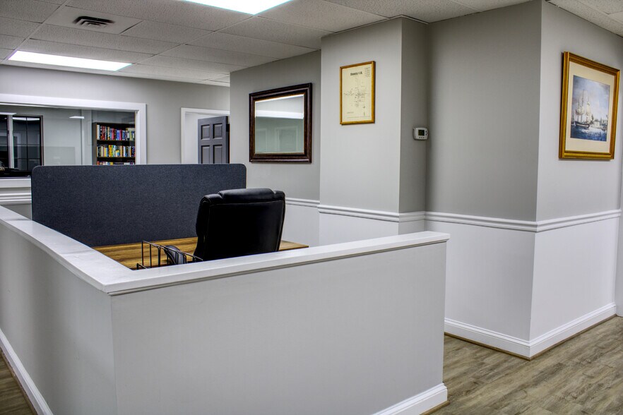 More Photos Of 10521 Judicial Dr, Fairfax Medical For Sale