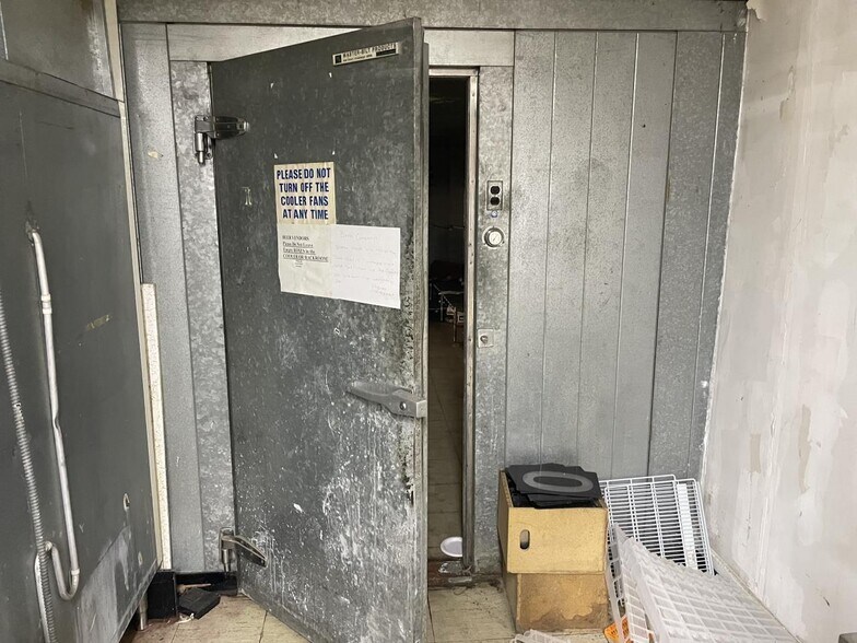 More Photos Of 2 E Main St, Canisteo Convenience Store For Sale