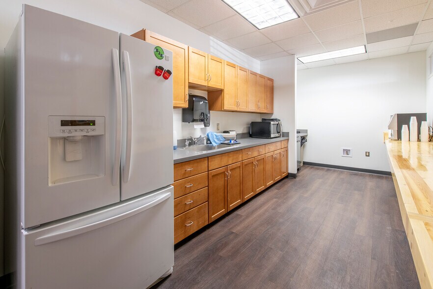More Photos Of , Ann Arbor Office For Sale