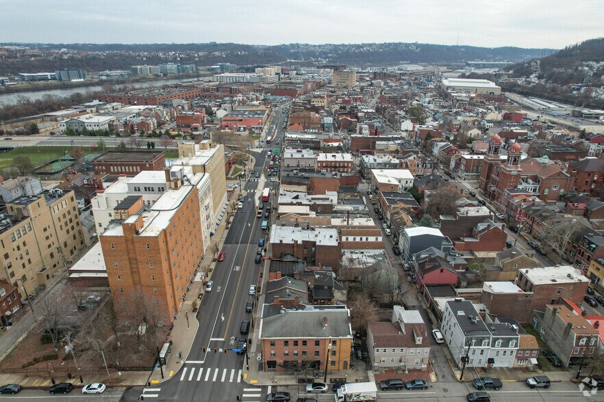 More Photos Of 2104 E Carson St, Pittsburgh Restaurant For Sale