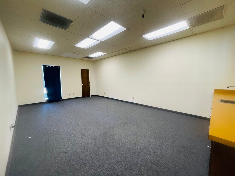 More Photos Of 2607 N Wigwam Dr, Stockton Office For Lease