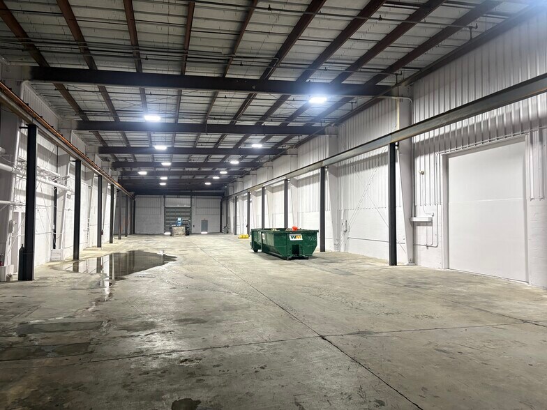 More Photos Of 1800 4th Avenue Ext, Lake Worth Beach Warehouse For Lease