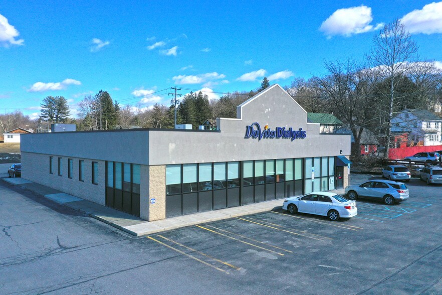 More Photos Of 4-28 Eagles Glenn Mall, East Stroudsburg Unknown For Lease