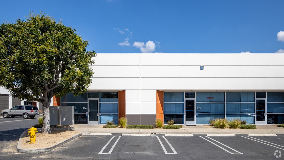 More Photos Of 600 S Grand Ave, Santa Ana Unknown For Lease