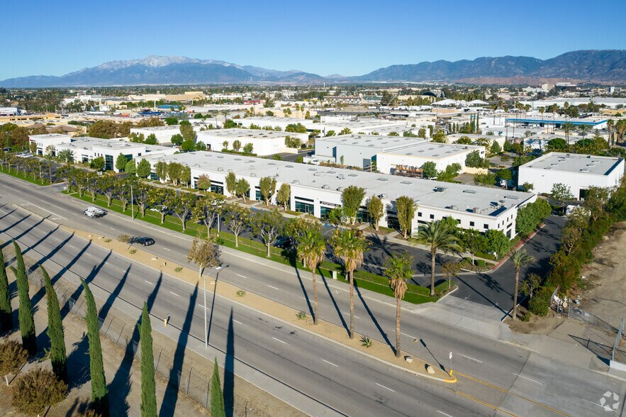 More Photos Of 236 W Orange Show Rd, San Bernardino Warehouse For Sale