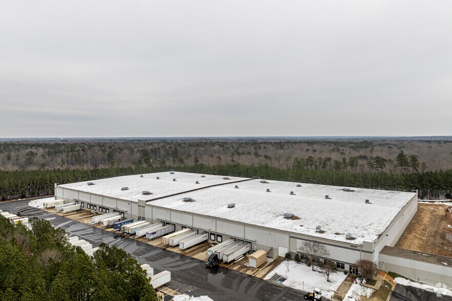 More Photos Of 4000-4500 Technology Ct, Sandston Warehouse For Lease