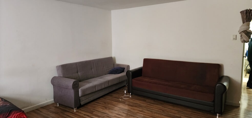 More Photos Of 6 Alliotts Pl, Palisades Park Apartments For Sale
