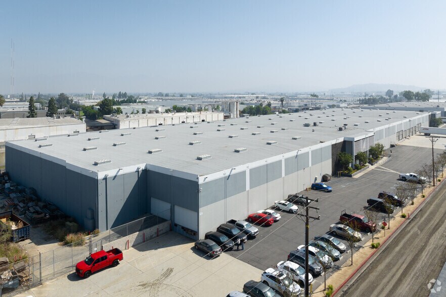 More Photos Of 14421-14441 Bonelli St, City of Industry Warehouse For Lease