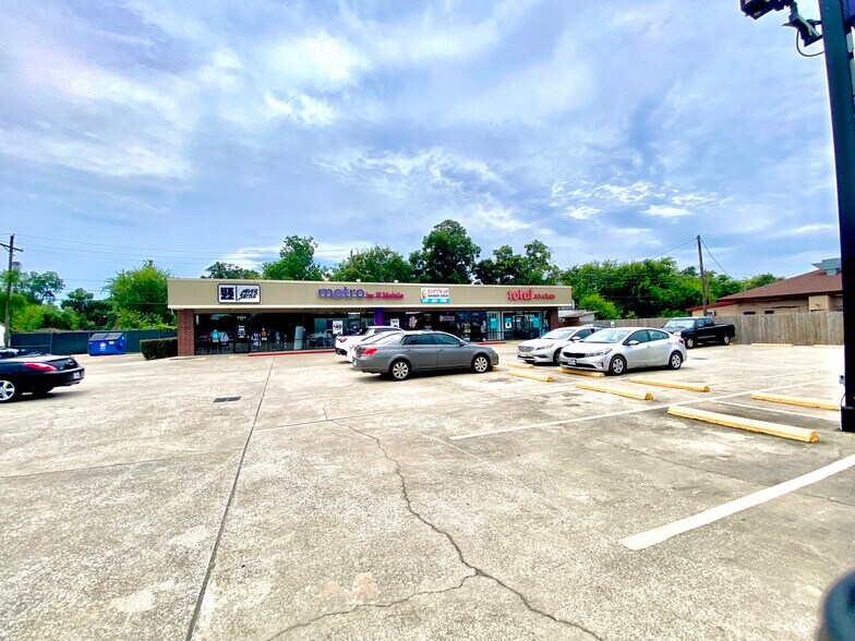 More Photos Of 2745-2765 Washington Blvd, Beaumont General Retail For Sale