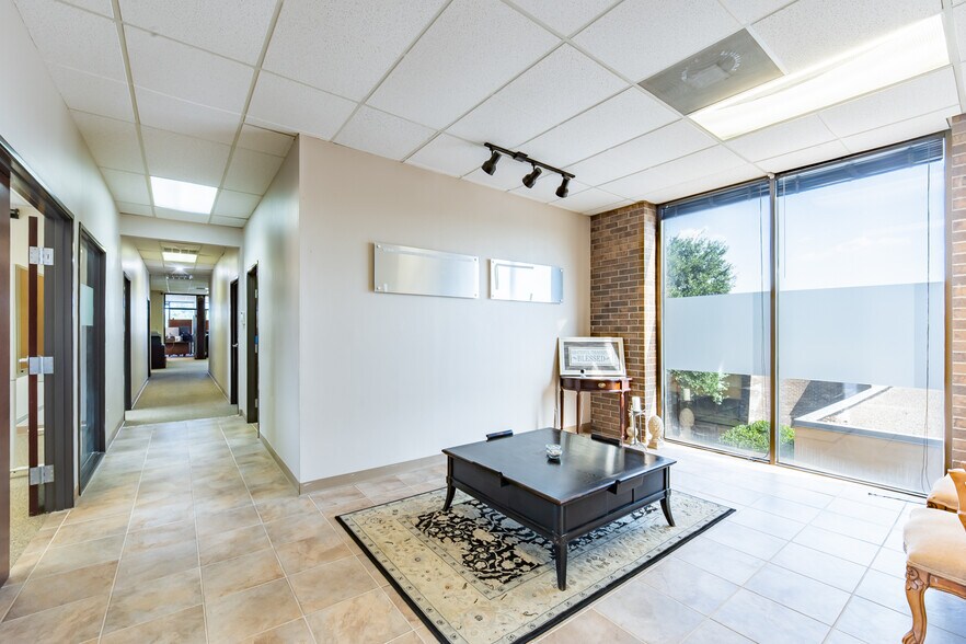 More Photos Of 8500 Shoal Creek Blvd, Austin Medical For Sale